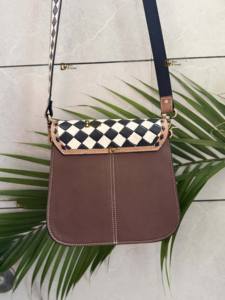 Sac à main en cuir sculpté à la main, sac bandoulière, style bohème gypsy, nouvelle arrivée, sac à main artisanal, style western, design à carreaux - Product Image 4