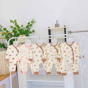 Venta Caliente ODM Conjuntos de Ropa para Niños Casuales de Algodón Suave Cálido con Cuello Redondo y Manga Larga Traje con Logotipo Personalizado Exportación a Todo el Mundo - Product Image 5