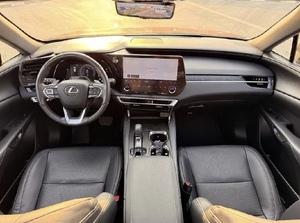 LEXUS RX350 2.4L 4 cilindri SUV ibrido 187 CV 4WD Euro6 cambio automatico guida a sinistra usato 2023 - Product Image 2