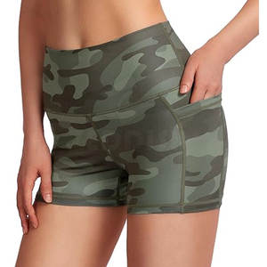 Short de fitness 100% coton pour femme Tissu extensible léger avec taille élastique respirante Disponible en blanc - Product Image 4