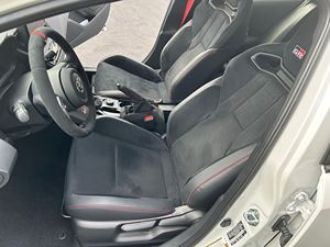 Toyota GR M0RIZ0 Edición 2023, Transmisión Automática, Motor V6 Turbo de 4.1-6L, Asientos de Cuero, Panorámico, 5 Plazas - Product Image 2