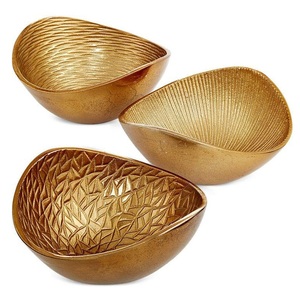 Tazón de fruta seca hecho a mano con forma única de aluminio, cuenco de diseño diferente con chapado en oro para mesa, tazón decorativo para fruta seca - Product Image 6