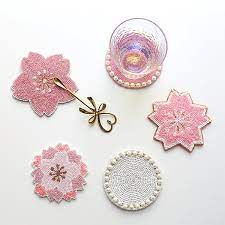 Posavasos Hechos a Mano con Bordado Personalizado y Cuentas, Impermeables, Estilo Europeo, Juego de Posavasos Únicos de Vidrio para el Hogar, Promocionales - Product Image 4