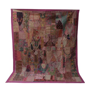 Hete Verkoop Indian Queen Size Handgemaakt Patchwork Ontwerp Roze Kleur Unieke Groenblijvende Vintage Sari Quilt, Gooien En Deken