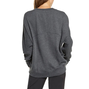 เสื้อสเวตเชิ้ตผู้หญิงลายโลโก้ด้านหน้า ราคาถูก คุณภาพดี ดีไซน์สวย มองเห็นได้ชัดเจน รับทำโลโก้ตามสั่ง เสื้อสเวตเชิ้ตตัวใหญ่สำหรับผู้หญิง - Product Image 4