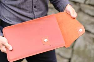 Housse élégante et durable en cuir véritable portable pour ordinateur portable fait à la main pour les voyages d'affaires et le travail GLS-0378 - Product Image 6