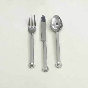 Elegante juego de cubiertos de acero inoxidable Premium, diseño clásico, duradero, Apto para lavavajillas, acero con espejo para regalos de negocios - Product Image 1