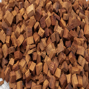 Turba de coco con bloques y briquetas de virutas de cáscara añadidos para un buen crecimiento de raíces y retención de humedad Stock fresco para una entrega rápida - Product Image 2