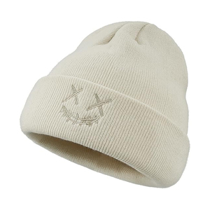 Bonnet tricoté personnalisé en gros Streetwear Beanie Fashion Winter Hat Warm Knit Caps Embroidery Logo Beanies for Retail Buyers - Product Image 1