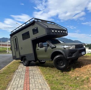 High Quality Luxury 4x4 Petrol RV Camper Motorhome Trailer. - Product Image 5