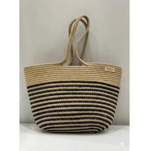 Venta al por mayor de bolsos de yute personalizados con asas cortas, reutilizables, reciclables y a la moda, disponibles a precio de exportación - Product Image 5