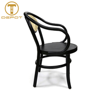 Chaise en bois massif tressé en rotin noir courbé pour café et restaurant, mobilier moderne en gros