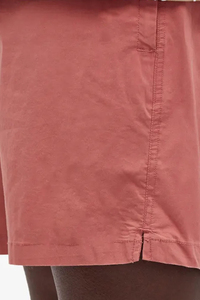 กางเกงขาสั้นผู้ชายสีชมพูคลาสสิก สไตล์ไฮสตรีท แห้งเร็ว เอวยางยืด มีกระเป๋าข้างสองช่อง น้ำหนักเบา ผ้าฝ้าย 100% ผลิตตามสั่ง - Product Image 5