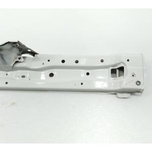TOYOTA C-HR Hybride – Traverse de capot 53205-F4010 (16>23) - Product Image 3