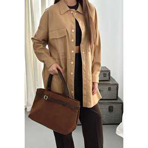 เสื้อแจ็คเก็ตหนังสีเบจแบบขายส่ง พร้อมกระดุมแป๊กและกระเป๋า - Product Image 6