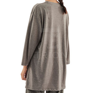 Nouveauté : T-shirt Oversize de Qualité Supérieure, Col Rond, Manches Courtes, Taille Personnalisée, T-shirt Oversize pour Femme en Vente - Product Image 2