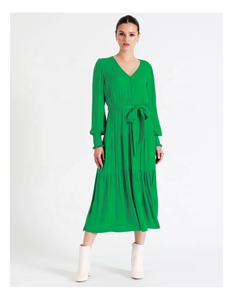 Robe midi vintage trapèze en satin de haute qualité SRJ EXPORTS pour femmes grandes tailles, verte, avec ceinture à nouer et jupe à volants boutonnée sur le devant - Product Image 3