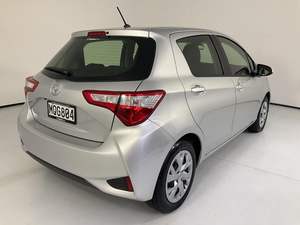 Toyota Yaris Hatchback GX 2020, 2WD, Automático, Gasolina - Product Image 5