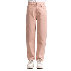 Proveedores de pantalones vaqueros acampanados Jeans de mujer de estilo bootcut de moda para un aspecto elegante - Product Image 1