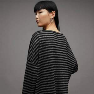 Camiseta transpirable de manga larga 2024 para mujer, hecha con lana, colores y diseño personalizados de Pakistán - Product Image 4