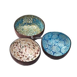 ชุดชามเปลือกมะพร้าวทำมือประดับมุกพร้อมช้อน ผลิตในเวียดนาม รับผลิตแบบ OEM ODM ขายส่งจำนวนมาก - Product Image 4