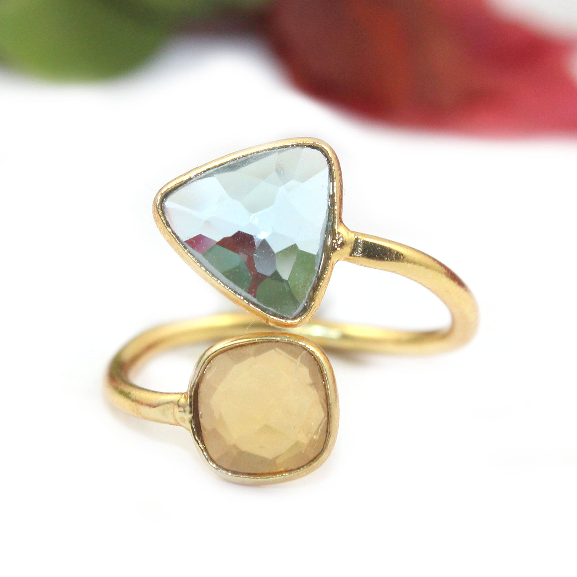 สวิสบลูโทปาซ