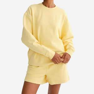 ชุดเสื้อผ้าใส่อยู่บ้าน2ชิ้นเสื้อสเวตเตอร์คอกลมทรงโอเวอร์ไซส์และกางเกงขาสั้นสีพาสเทลสีเหลือง - Product Image 1