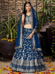 Impresionante azul Dola seda Jacquard Lehenga Choli conjunto intrincado plata Zari Floral brillo para fiestas - Product Image 5