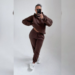 Ensemble 2 pièces élégant et respirant pour l'hiver, survêtement personnalisé imprimé en relief, en molleton de coton épais pour femme, vente en gros - Product Image 4