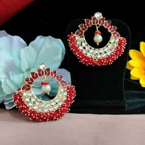 Elegante sofisticación pequeños pendientes de tuerca para mujeres y niñas radiante Kundan perla brillante perlas brillantes accesorio de moda - Product Image 1