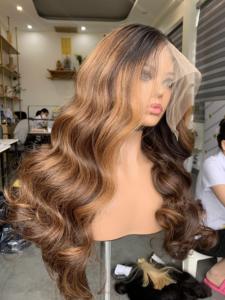 Peluca frontal ondulada personalizable con nudos decolorados, cabello humano Remy vietnamita, extensiones súper doble densidad, encaje transparente Piano - Product Image 3