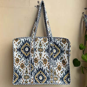 Bolso acolchado estampado a mano estilo bohemio | Bolso de compras de algodón ligero para oficina, fin de semana, mercado y transporte diario - Product Image 1