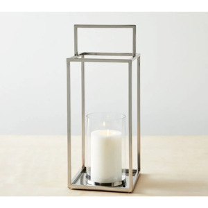 2025 dernières lanternes de bougeoir de pilier moderne faites à la main d'argent d'acier inoxydable avec le verre pour des décorations d'événements de mariages à la maison - Product Image 3
