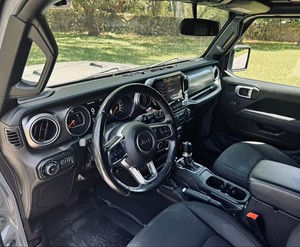 <span class=keywords><strong>Jeep</strong></span> Wrangler <span class=keywords><strong>Sahara</strong></span> Usado 2024 - Product Image 2