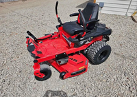 Nueva Podadora Gravely Zero Turn con Plataforma de Corte de 48 Pulgadas, Motor Kawasaki, Modelo ZTX, a Gasolina, con Descarga Lateral