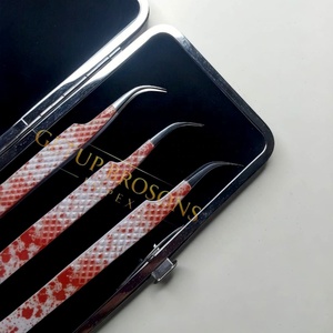 GETUP BROSONS IMPEX Nouvelle pince à cils incurvée en acier inoxydable durable de 10 mm avec pointe dentelée et lisse pour une prise parfaite, style Halloween - Product Image 2