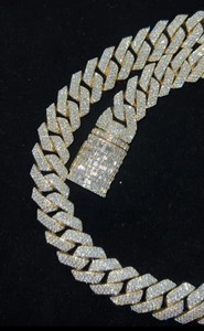 Cadenas Cubanas Clásicas de Miami en Oro de 9K con Diamantes Cultivados en Laboratorio para un Collar de Lujo Certificado, Regalo Perfecto para Ocasiones Festivas - Product Image 2