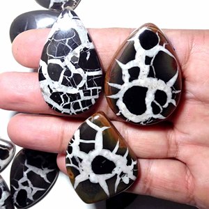 Offre Spéciale : Pierre Gemme Septarienne Véritable Polie en Cabochon pour Pendentif, Bague, Collier, Bracelet – Disponible à Bon Prix - Product Image 1