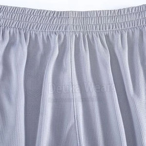 Tenues de basketball d'entraînement 100 % polyester à faible MOQ, personnalisées avec logo, nom et numéro d'équipe pour jeunes, vêtements de sport d'extérieur - Product Image 4