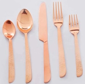 Ensemble de couverts de qualité supérieure avec poignées en bois lisses parfait pour les repas à la ferme Thèmes rustiques et paniers cadeaux - Product Image 2