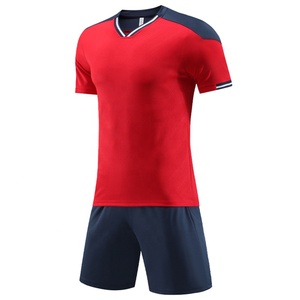 Ventes en gros d'usine, uniformes de football sur mesure, taille plus, manches courtes, sublimation, kits de football américain, kits de football pour hommes - Product Image 1