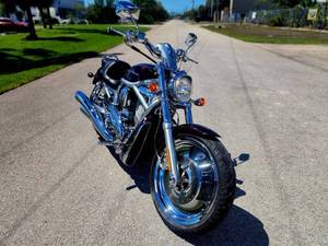 Motocyclette Harley-Davidson V-Rod d'occasion à bas prix, modèle 2005, à vendre - Product Image 1