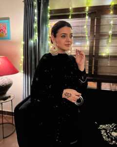 Diseñador de las mujeres multicolor pesado bordado seda boda Lehenga Choli fiesta desgaste nupcial Lehnga Choli para adultos al por mayor - Product Image 5