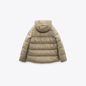 Vestes matelassées d'hiver de haute qualité fabriquées au Pakistan, design personnalisé, vente en gros, col montant pour hommes, logo sur le devant, style vintage - Product Image 6