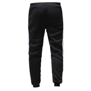 Chándal de entrenamiento personalizado negro de dos piezas, ropa deportiva, chándal deportivo para hombre, chándal para correr - Product Image 4