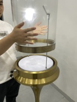 Vitrine à bijoux sur pied en acier inoxydable haut de gamme plaqué titane, verre trempé transparent, éclairage LED tricolore