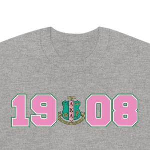 Sudadera con cuello redondo AKA 1908 Year Crest, gris jaspeado con letras griegas estilo chenilla en rosa y verde, estilo pullover para hermandad. - Product Image 4
