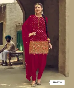 印度和巴基斯坦风格设计师乔其纱·萨尔瓦·卡梅兹套装南印度坎吉普拉姆真丝纱丽，女式衬衫