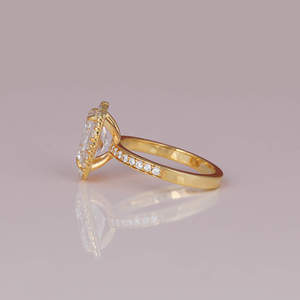 2.7CT Radiant Cut Lab Grown Diamond Ring Trendy 18KT Gold Halo Bague de fiançailles de mariage Bijoux faits à la main pour les femmes - Product Image 3
