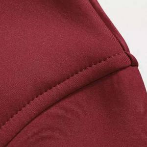 เสื้อสเวตเตอร์คอกลมของผู้ชายเสื้อสเวตเตอร์คอตตอนสีทึบของ100% ออกแบบโลโก้ของคุณเอง - Product Image 3